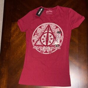 Hot Topic Red Harry Potter Tee